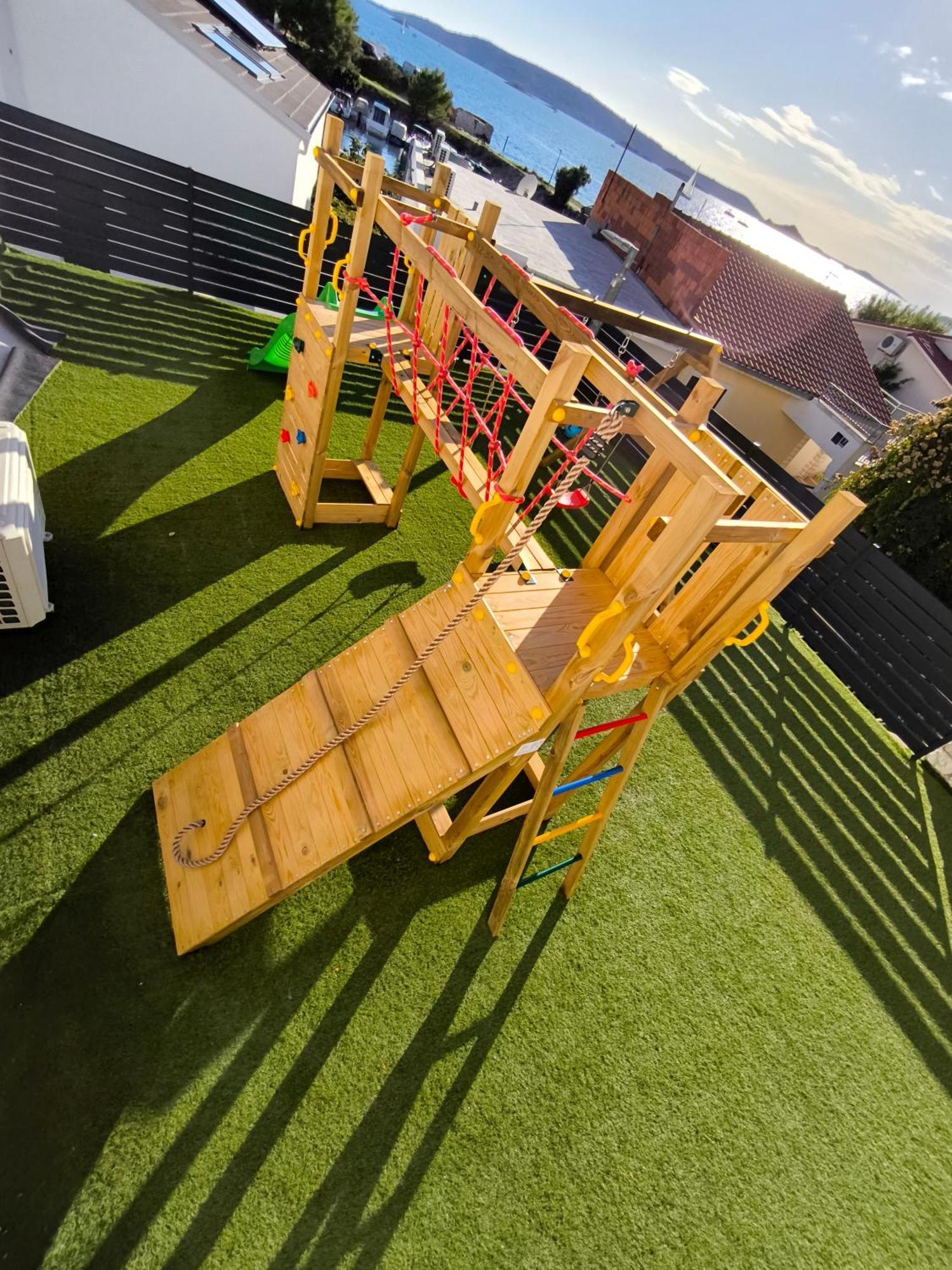 Astramaris Apartments Donji Okrug  エクステリア 写真