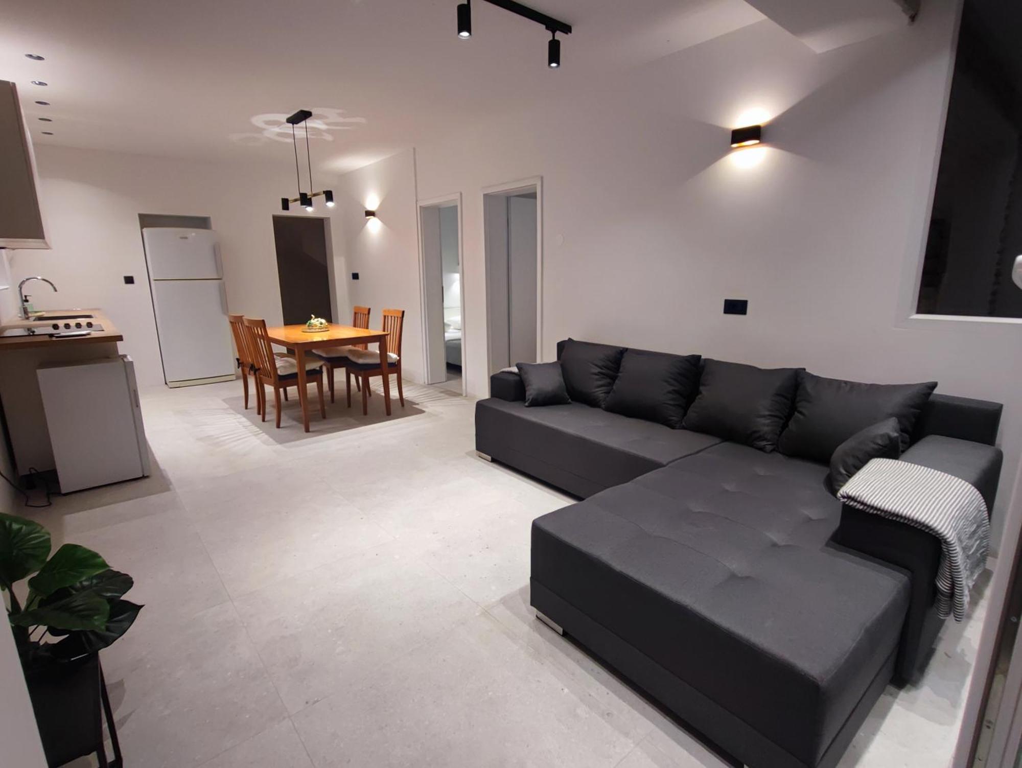 Astramaris Apartments Donji Okrug  エクステリア 写真